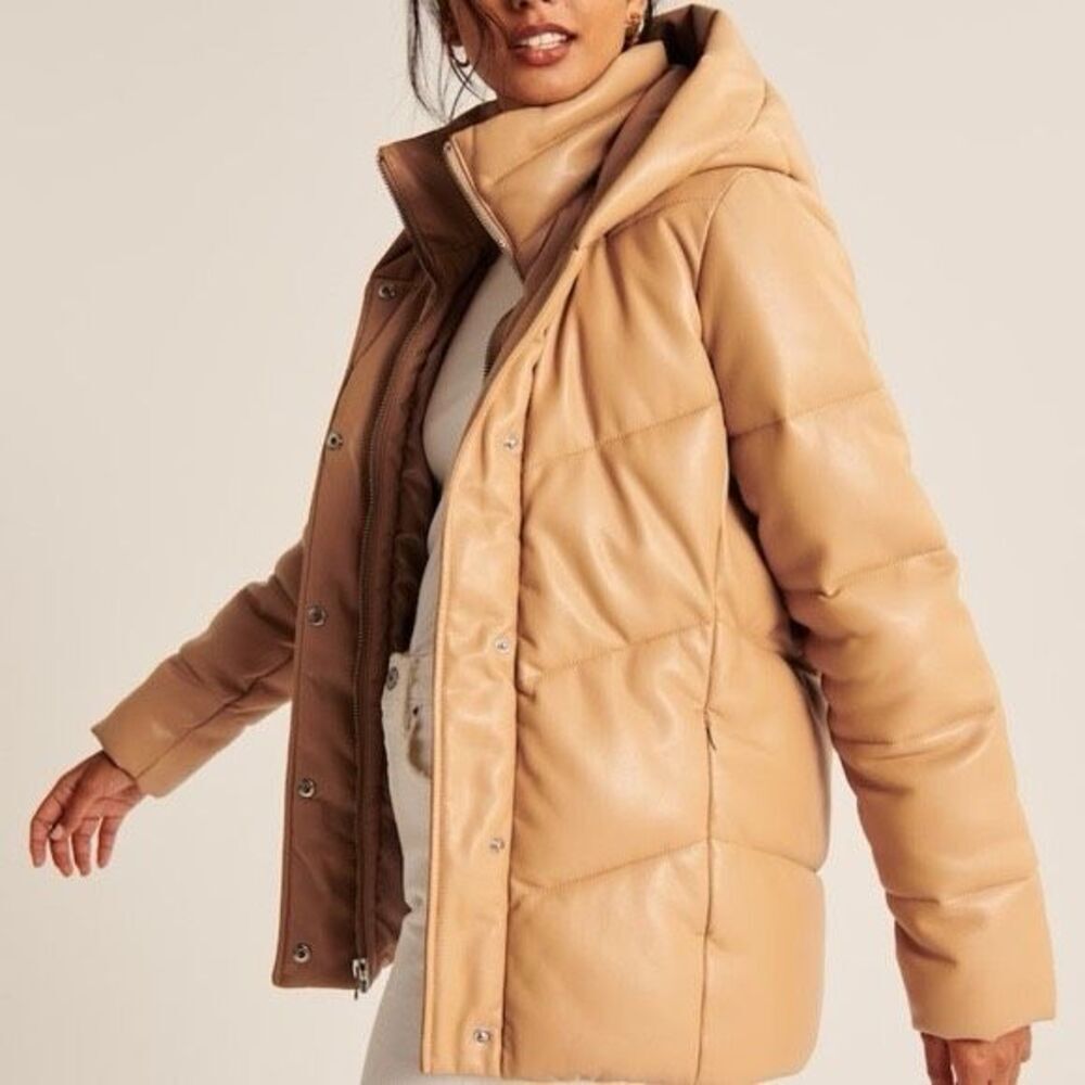 Abercrombie Vegan Leather Puffer Coat Soft Warm Zip Jacket Size Small